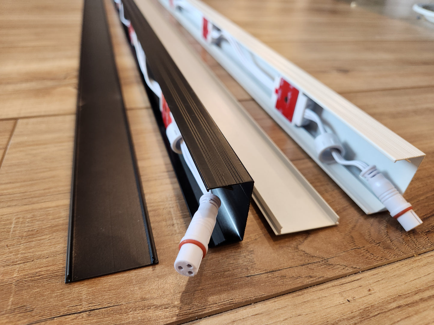 White Track For 24V ShowCone Lights